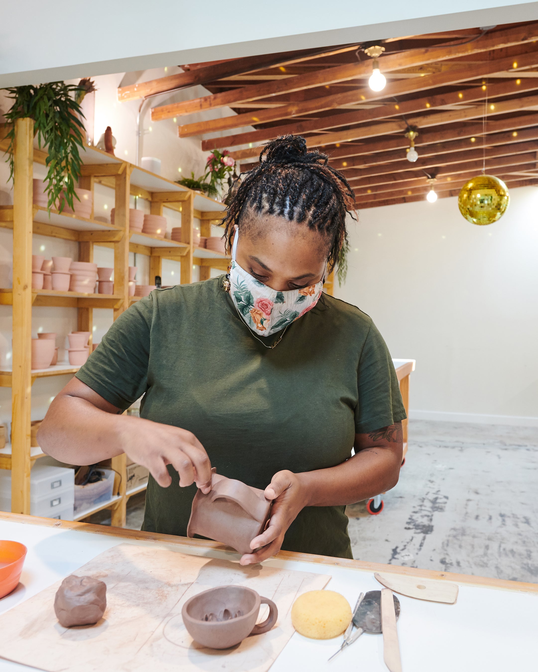 13 Of The Best Pottery Classes In Los Angeles